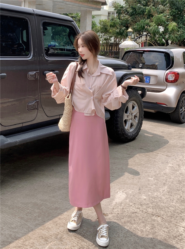 Actual shot of short shirt with irregular placket, Korean style rear slit, high waist, mid-length pink A-line skirt