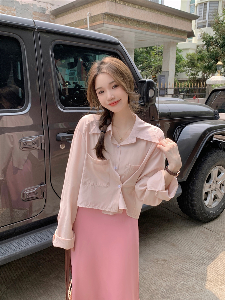 Actual shot of short shirt with irregular placket, Korean style rear slit, high waist, mid-length pink A-line skirt