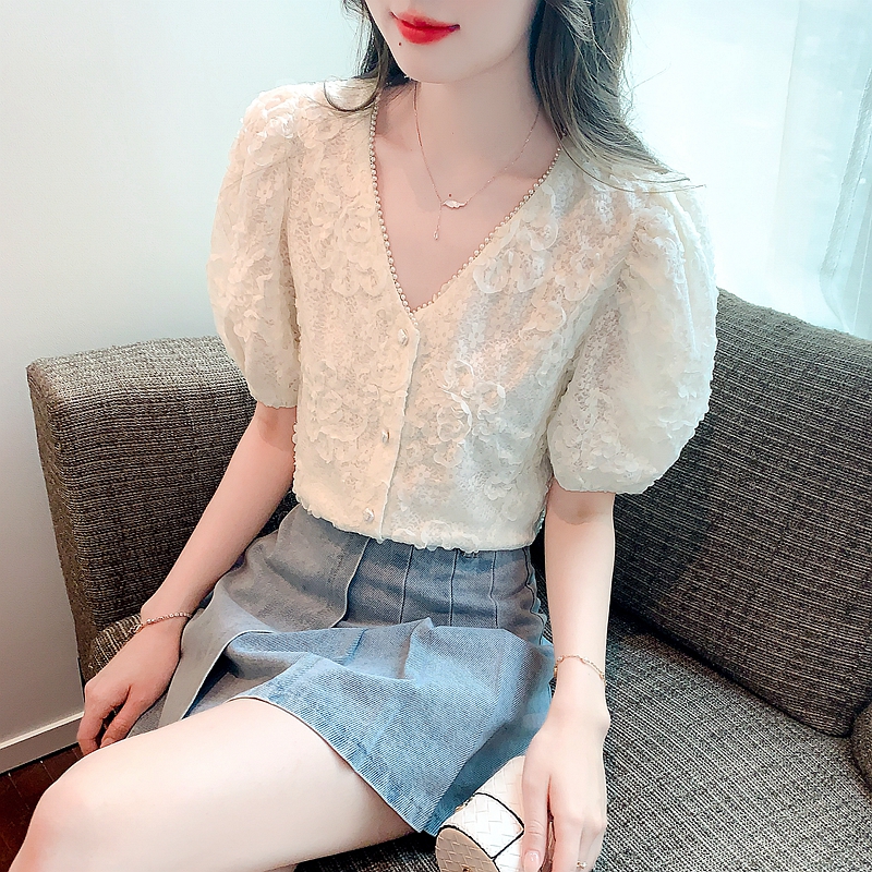歐貨夏季新款氣質甜美立體花朵釘珠小個子V領開衫上衣女短袖襯衫