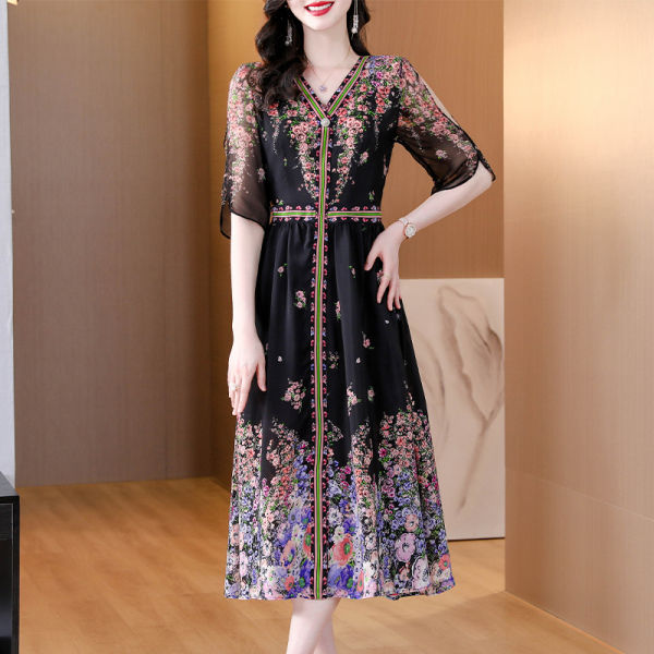 RM12265#真丝桑蚕丝连衣裙2023夏季新款气质大码黑色印花法式裙子