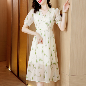 TR31919# 新款夏季绿色新中式国风盘扣V领短袖碎花雪纺小个子连衣裙