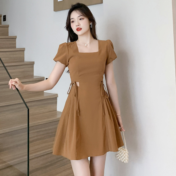 RM9936#夏季小众方领短袖镂空优雅连衣裙