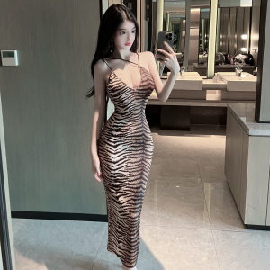 Hip wrap suspender long dress with tiger pattern and slimming dress for women