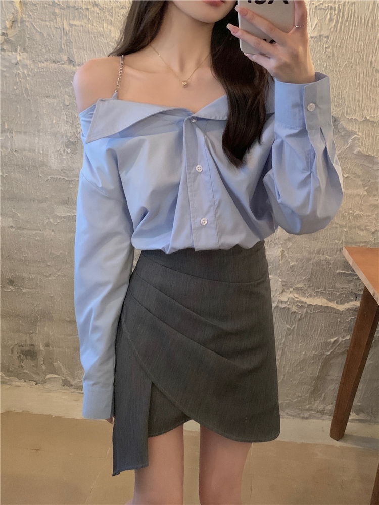 Real shot!  Careful off-the-shoulder slim shirt top for petite women with design skirt two-piece set