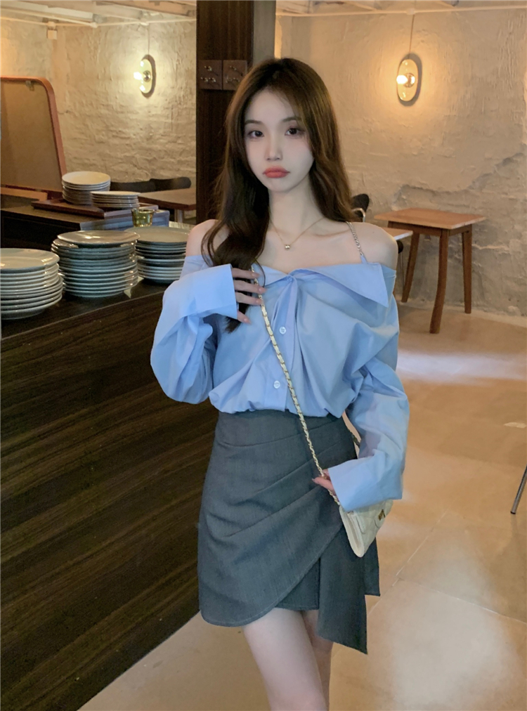 Real shot!  Careful off-the-shoulder slim shirt top for petite women with design skirt two-piece set