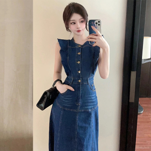 Real time photos of women's clothing， American style retro high street waist up royal sister mid length dress， small fra