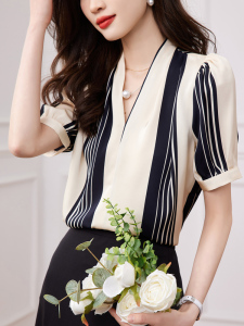 RM15805#夏季新款韩版百搭V领短袖条纹衬衫女上衣送项链