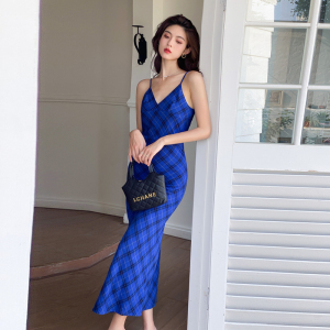 TR31760# 法式复古新款性感v领蓝色格纹吊带裙女修身显瘦连衣裙
