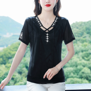 TR30616# 韩版黑色t恤女夏季新款性感v领女装上衣气质收腰短袖小衫夏天