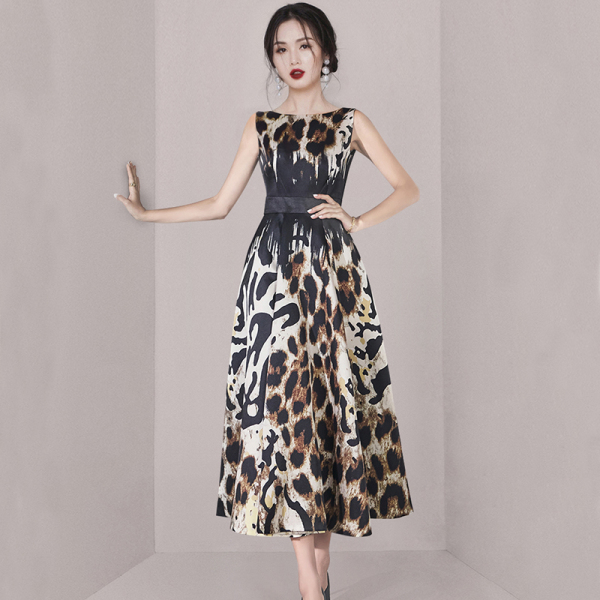RM10679#夏季新款韩版时尚气质优雅显瘦豹纹印花大摆圆领长裙连衣裙