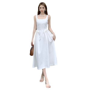 RM21332#赫本风白色连衣裙女夏季新款气质收腰显瘦设计感小众法式吊带裙子