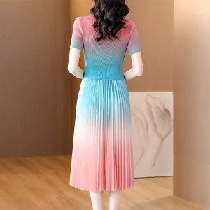 RM190166#三宅褶皱连衣裙2023夏季新款女士高端气质小个子西装领渐变色长裙