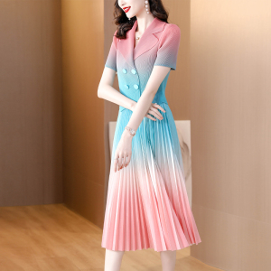 RM190166#三宅褶皱连衣裙2023夏季新款女士高端气质小个子西装领渐变色长裙