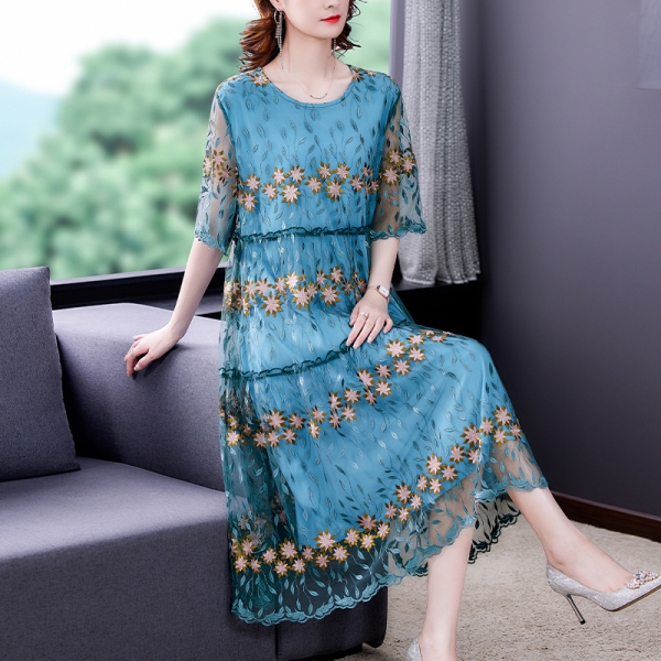 RM11201#夏新款大码宽松气质时尚连衣裙网纱刺绣显瘦女装