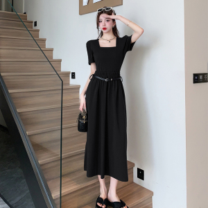 RM11434#夏季新款韩版简约优雅显廋隐藏性感收腰方领连衣裙配皮带设计感女