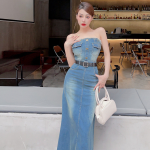 Real time French bra denim dress for women in summer with a high-end feel， waistband A-line wrap buttocks skirt， long sk