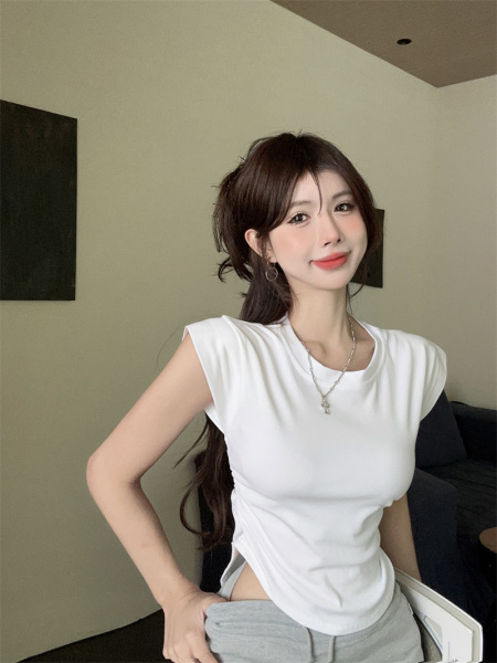 RM11464#纯欲风显瘦不规则褶皱短袖T恤女设计感小个子辣妹上衣女