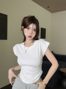 RM11464#纯欲风显瘦不规则褶皱短袖T恤女设计感小个子辣妹上衣女