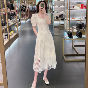 TR31841# 法式高级感连衣裙女夏季新款气质蕾丝方领小个子收腰显瘦裙子