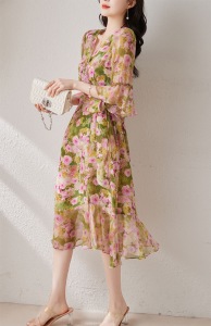 RM11977#夏季新款年轻花色开叉鱼尾收腰显瘦喇叭袖遮肉气质花色连衣裙