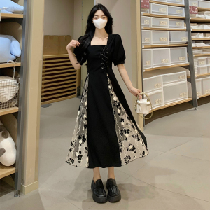 RM12344#大码高品质2023夏季新款复古网纱拼接连衣裙方领设计感法式小黑裙