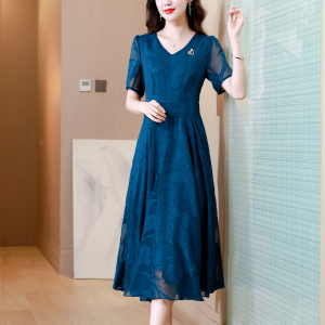 TR35712# 优雅孔雀蓝连衣裙夏季新款高级感显瘦减龄长裙子 服装批发女装批发服饰货源