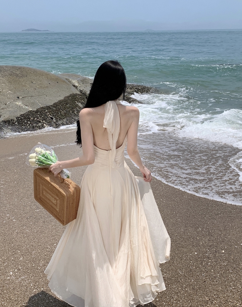 實拍美神降臨無袖V領掛脖連衣裙夏季新款溫柔氣質收腰顯瘦長裙子