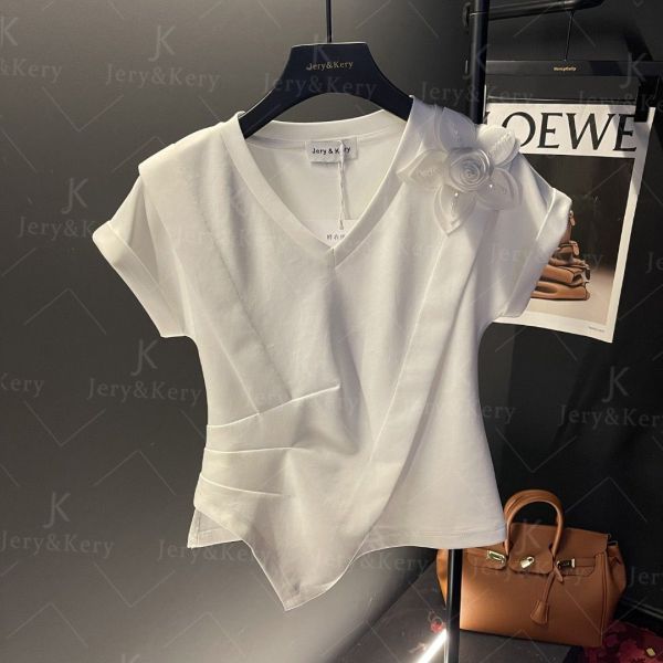 RM11928#高级感春夏新款小众设计白玫瑰V领显白显瘦T恤上衣女