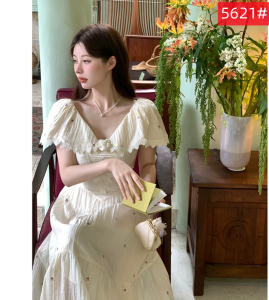 TR29431# 爱芙洛 法式复古刺绣印花连衣裙 服装批发女装批发服饰货源