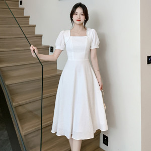 RM13306#白色晚礼服裙领证登记订婚情侣法式连衣裙白裙轻婚纱小众轻奢高端