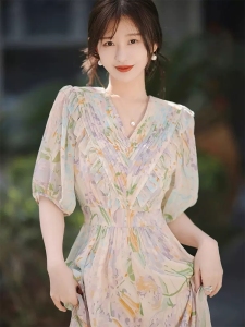 RM20618#夏季新款茶歇法式初恋长裙气质温柔风绝美碎花v领连衣裙子女