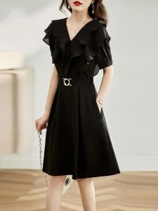 RM13580#泡泡袖黑色v领连衣裙女装夏高级感赫本风小个子高档法式复古裙子