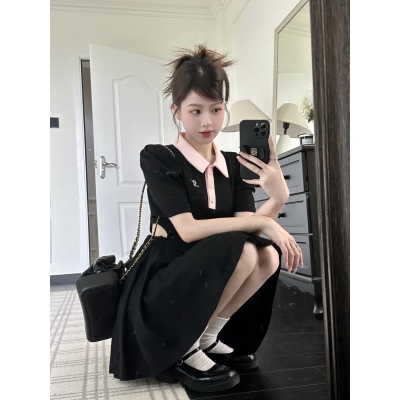 實拍實價~ 甜辣風露腰設計感撞色POLO領顯瘦泡泡短袖連衣裙女