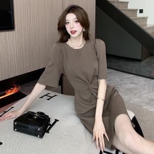 RM13997#夏季新款韩版时尚气质百搭纯色短袖露腰扭结显瘦连衣裙小众女