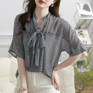 RM12706#飘带上衣女设计感小众夏季新款法式复古气质千鸟格桑蚕丝衬衫