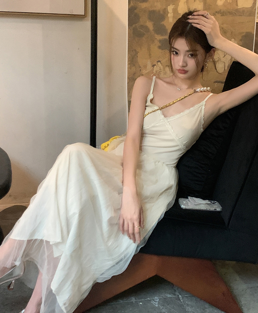 實拍2026春夏新款小眾甜美時尚拼接網紗設計吊帶連衣裙女