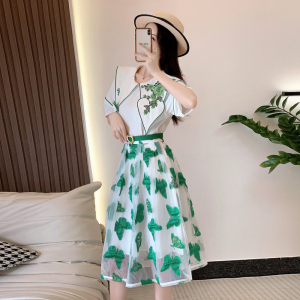 RM12470#夏季新款洋气减龄套装设计感上衣刺绣蝴蝶网纱裙两件套