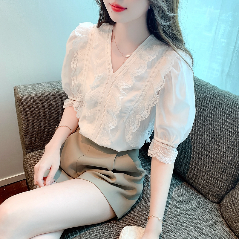 珍珠白蕾絲拼接上衣女2026夏季新輕薄氣質高級感短袖小衫