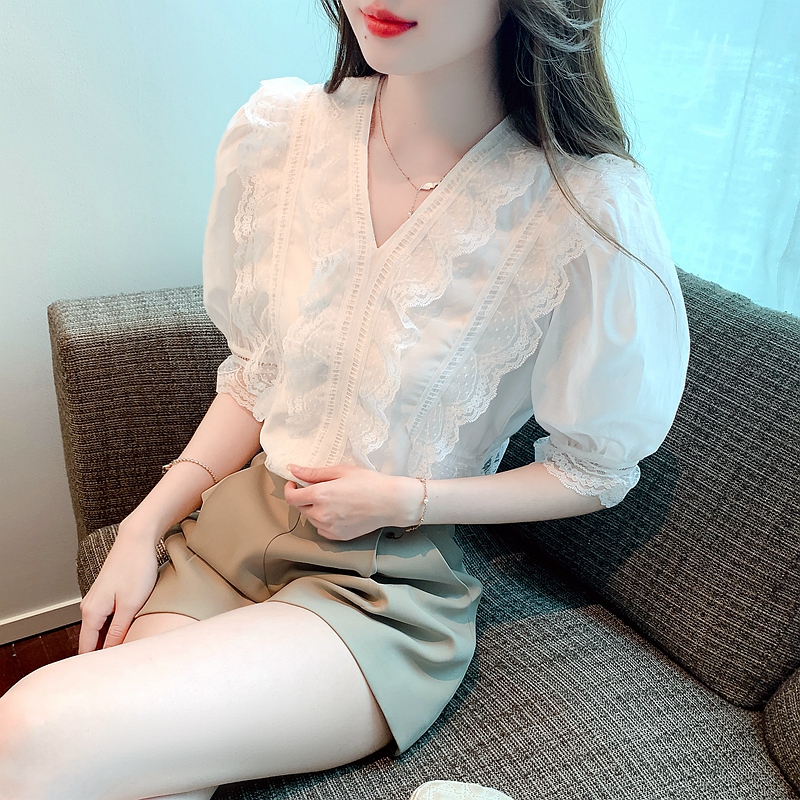 珍珠白蕾絲拼接上衣女2026夏季新輕薄氣質高級感短袖小衫