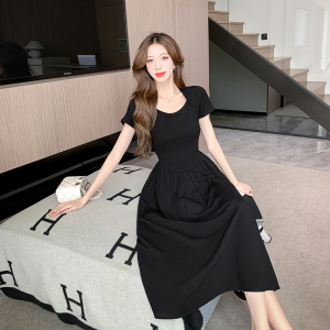 RM13601#韩版黑色修身方领连衣裙夏季短袖T恤长裙百搭显瘦赫本风a字裙