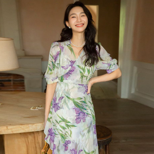 RM14080#法式紫色碎花连衣裙女装2023夏季新款v领短袖度假风茶歇裙潮