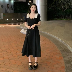 RM14822#黑色连衣裙女夏2023新款法式复古方领收腰显瘦气质赫本风长款裙子