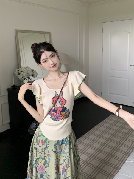 RM14501#复古刺绣针织衫女夏季新款法式设计感不规则荷叶边短款上衣潮j...