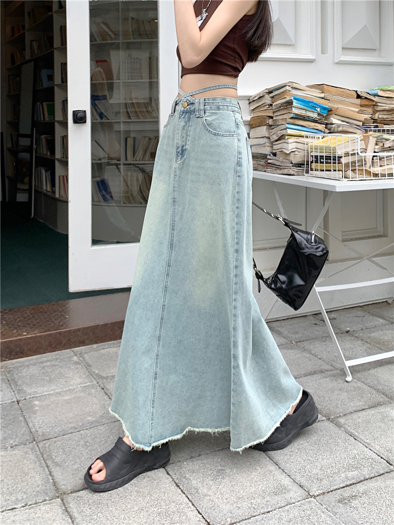 Actual shot and real price ~ Summer new style high-waisted slimming raw edge A-line denim half-length fishtail long skirt