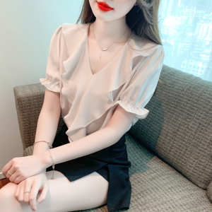 RM13464#夏新款上衣女简约时尚个性钉设计纯色衬衫缎面气质小衫