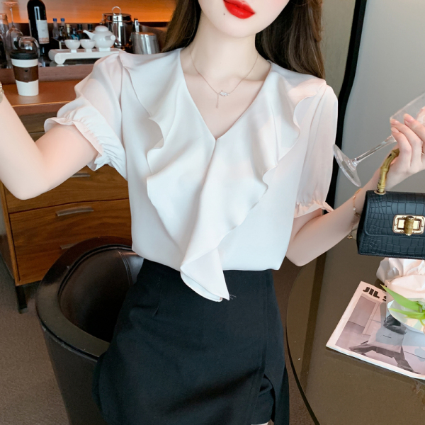 RM13464#夏新款上衣女简约时尚个性钉设计纯色衬衫缎面气质小衫