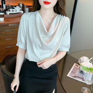 RM13677#夏新款上衣女简约时尚个性钉珠设计纯色衬衫缎面气质小衫