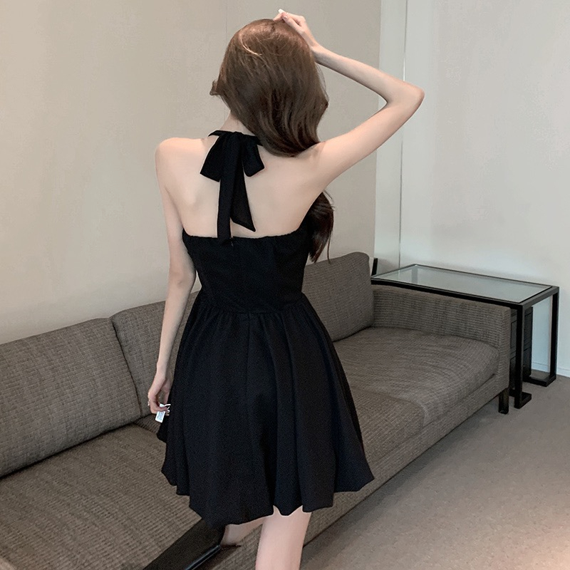 Little black dress 2023 summer new niche design pure desire hanging neck slim backless A-line retro fluffy dress