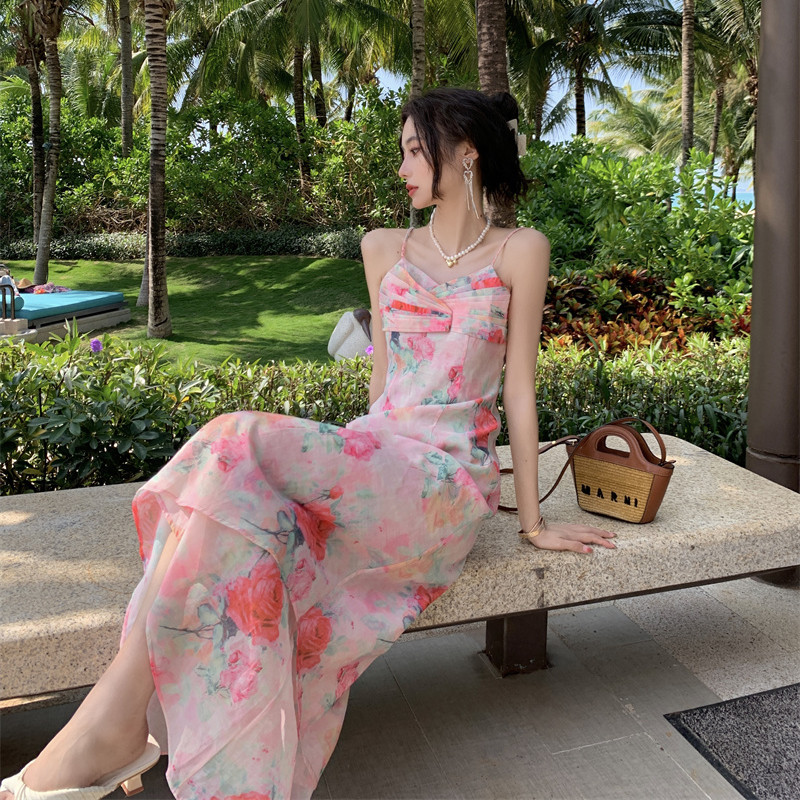 zisi恣肆 揉夏 粉荔水彩印花吊帶連衣裙2023年春夏