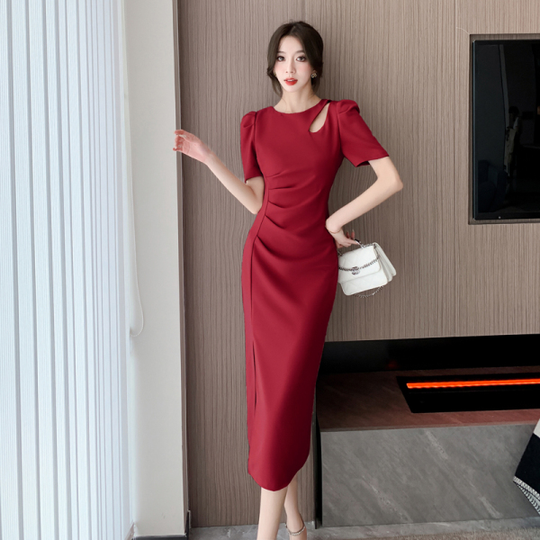 RM18640#红色礼服连衣裙2023新款赫本风法式气质名嫒高级感显廋长裙